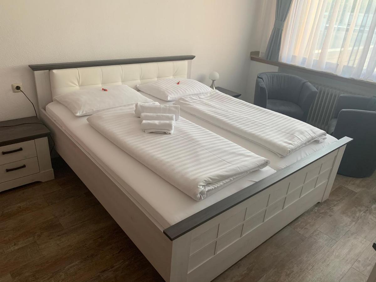 Hotel Brauhaus Zur Krone Bergheim  Buitenkant foto